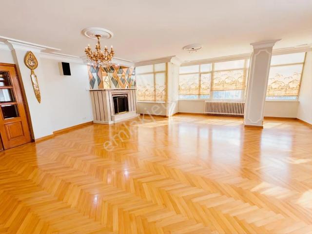 Şenlikköy Mahallesi, Bakırköy içerisinde kiralık mülk
