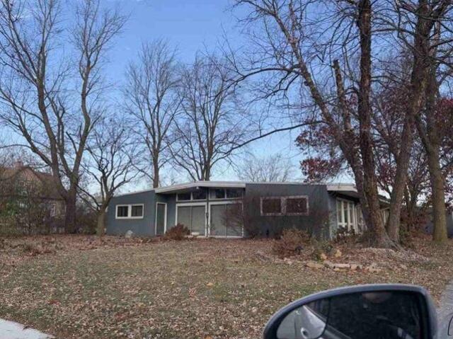 House for sale in Flossmoor, Illinois