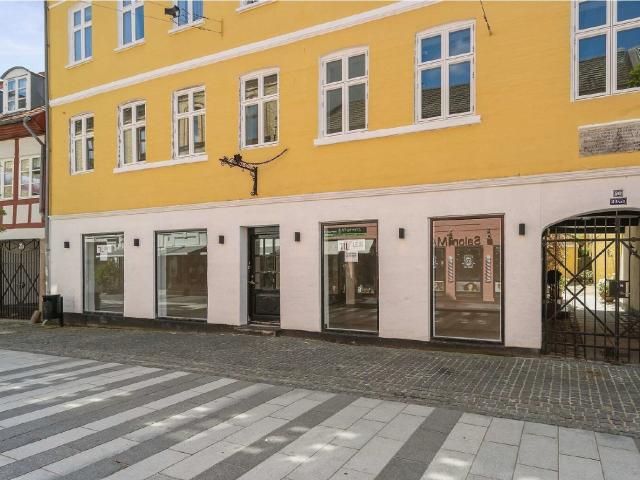 Erhvervsejendom til leje i Aalborg, Brønderslev-Dronninglund