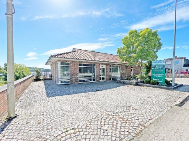 Erhvervsejendom til leje i Viborg, Århus