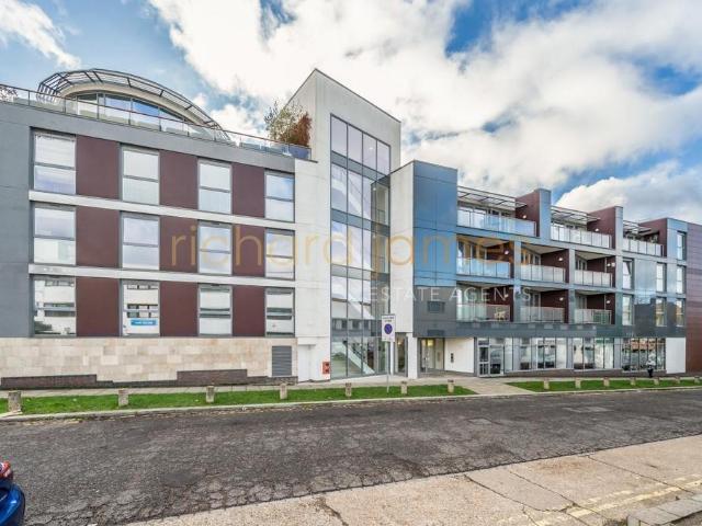 Apartment for rent in London Borough of Barnet, Greater London