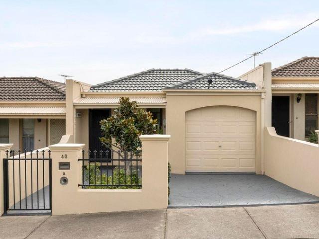 House for sale in Aberfeldie, Melbourne