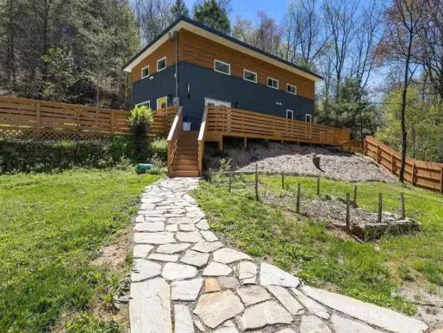 House for rent in Asheville