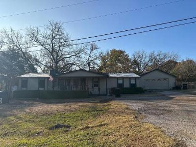 House for sale in Midlothian, Ellis County
