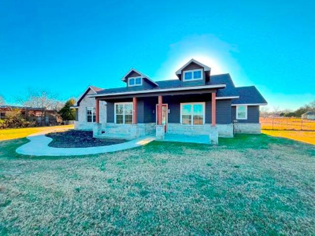 House for sale in Wills Point, Texas