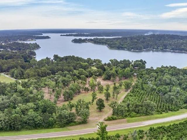 Land for sale in Grapeland, Texas