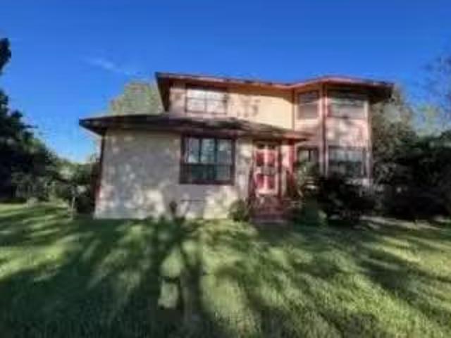 House for sale in El Campo