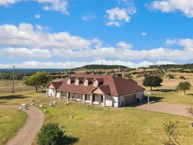 House for sale in Gatesville, Texas