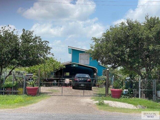 House for sale in Santa Rosa, Texas