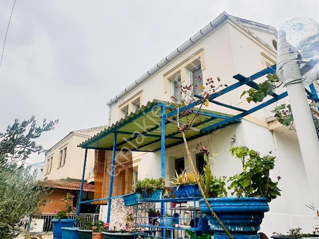 Atatürk Mahallesi, Foça içerisinde kiralık mülk