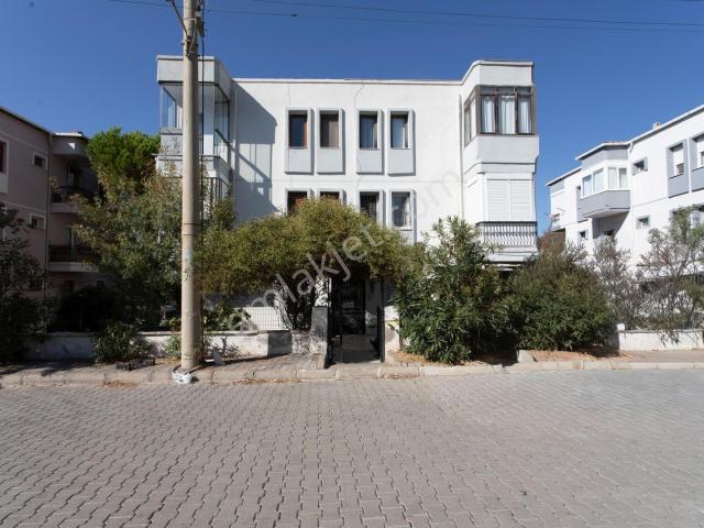 Atatürk Mahallesi, Foça içerisinde satılık mülk