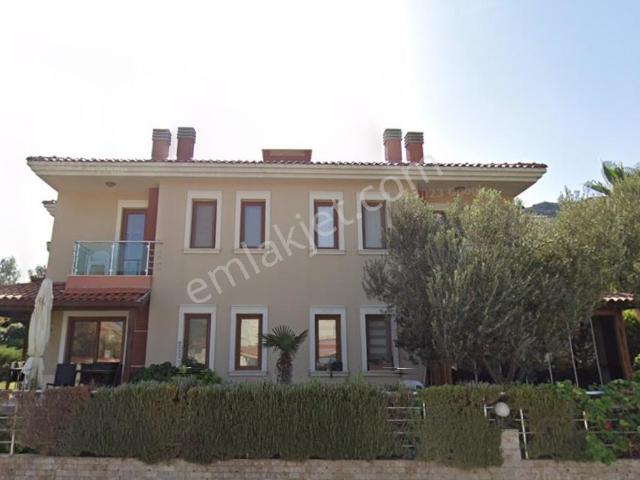 Foça, İzmir içerisinde satılık Villa