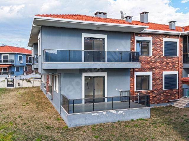 Foça, İzmir içerisinde satılık mülk