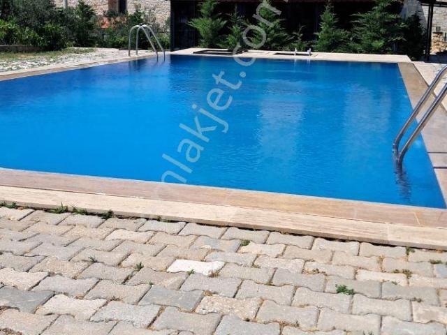 Foça, İzmir içerisinde kiralık Villa