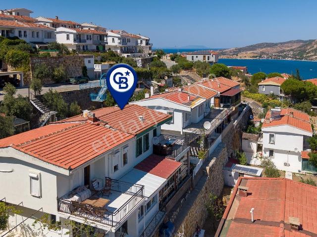 Foça, İzmir içerisinde satılık Villa