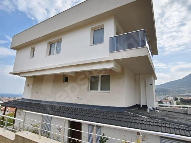 Foça, İzmir içerisinde satılık Villa