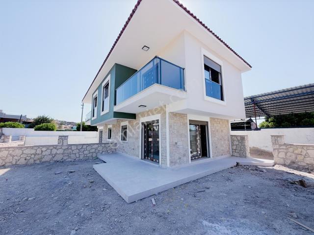 Foça, İzmir içerisinde kiralık Villa