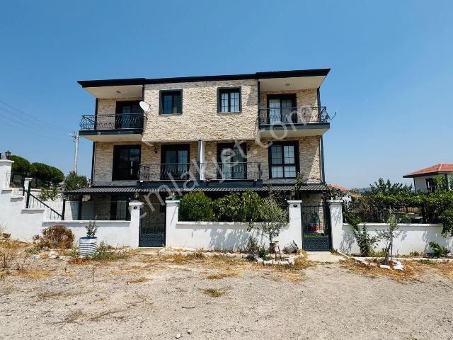 Foça, İzmir içerisinde kiralık Villa