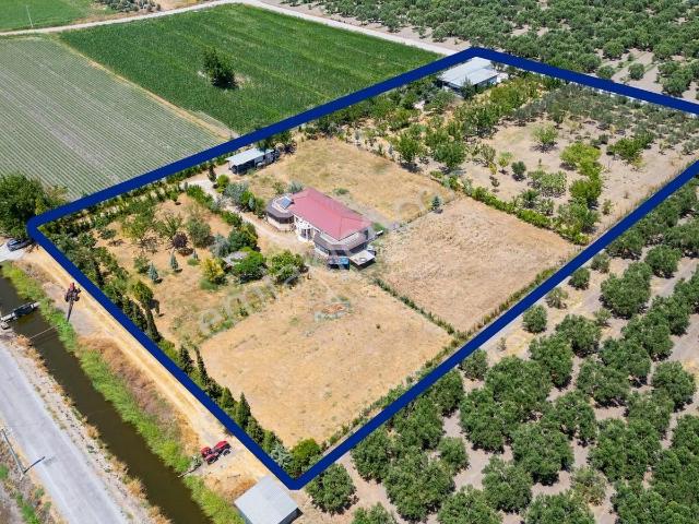 Foça, İzmir içerisinde satılık Villa