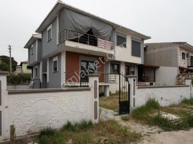 Hacıveli Mahallesi, Foça içerisinde satılık mülk