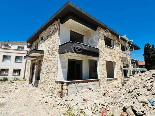 Foça, İzmir içerisinde satılık Villa