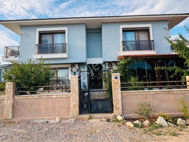 Foça, İzmir içerisinde satılık mülk