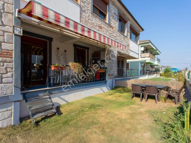 Hacıveli Mahallesi, Foça içerisinde satılık mülk