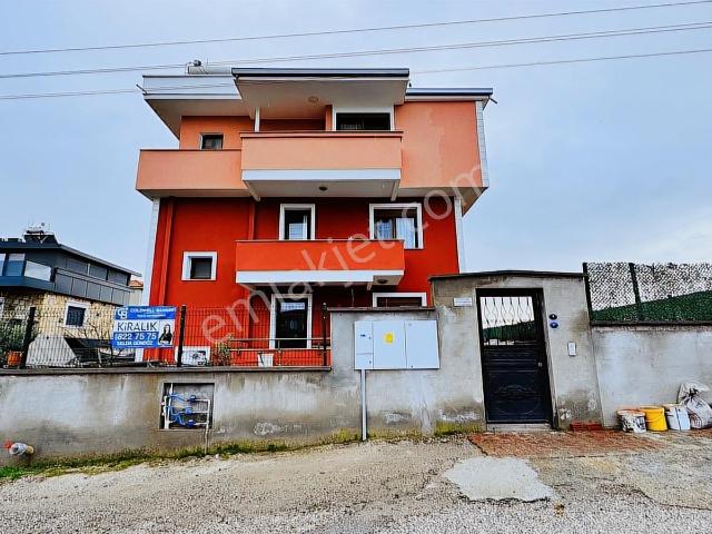 Foça, İzmir içerisinde kiralık mülk