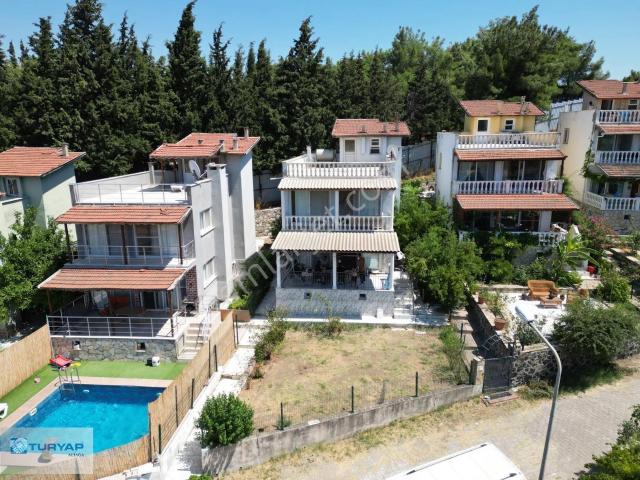 Kozbeyli Mahallesi, Foça içerisinde satılık Villa