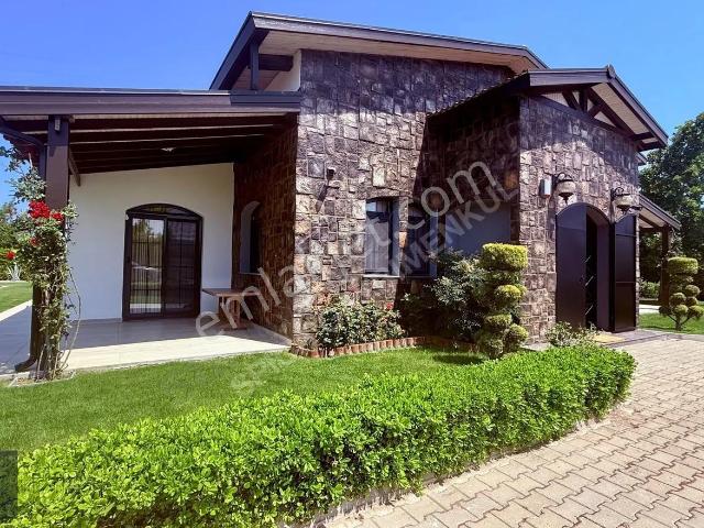 Foça, İzmir içerisinde satılık Villa