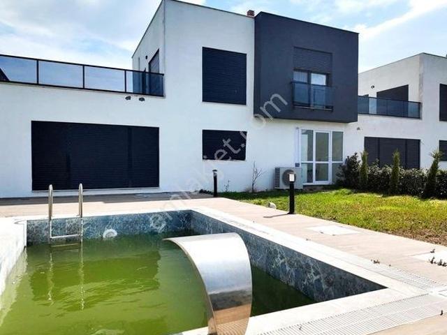 Foça, İzmir içerisinde satılık Villa