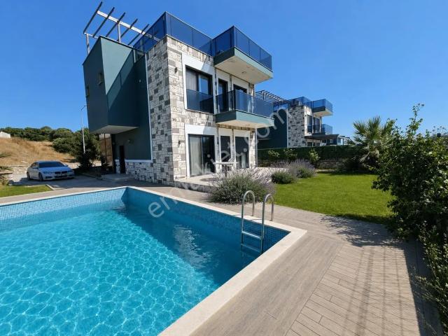 Kozbeyli Mahallesi, Foça içerisinde satılık Villa