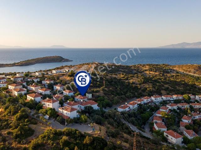 Foça, İzmir içerisinde satılık Villa