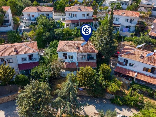 Fatih Mahallesi, Foça içerisinde satılık Villa