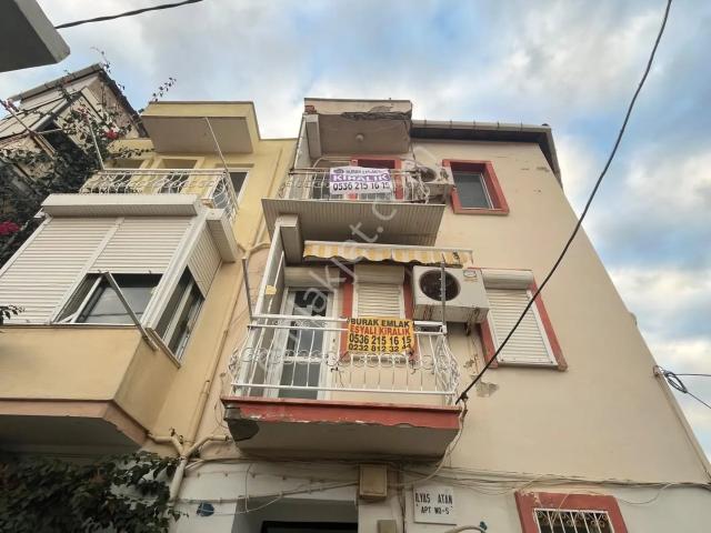 Atatürk Mahallesi, Foça içerisinde kiralık mülk
