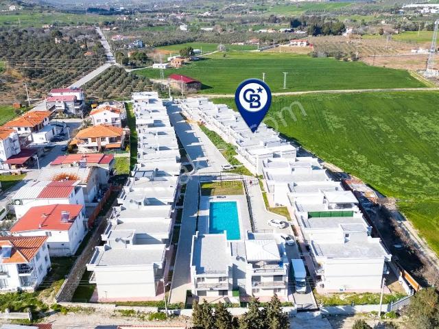 Foça, İzmir içerisinde kiralık mülk