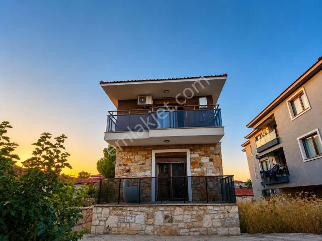 Foça, İzmir içerisinde kiralık mülk