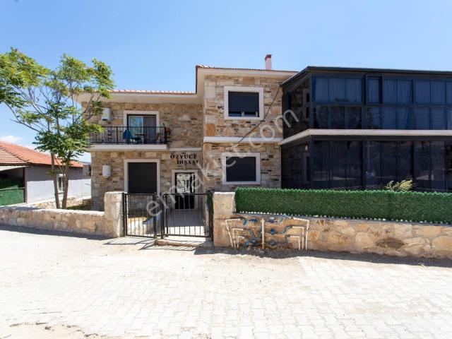 Yenibağarası Mahallesi, Foça içerisinde kiralık mülk