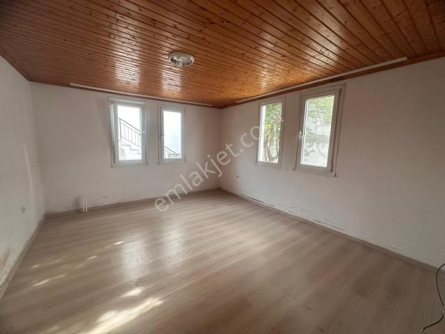 Foça, İzmir içerisinde kiralık Villa