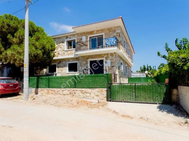 Yenibağarası Mahallesi, Foça içerisinde satılık mülk