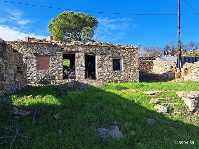 Foça, İzmir içerisinde satılık mülk