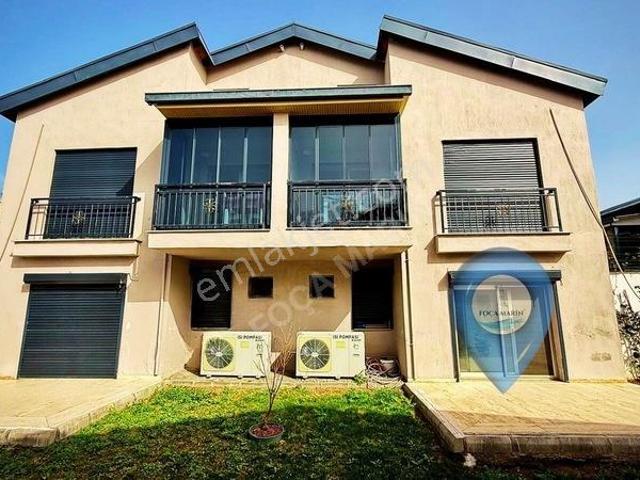 Foça, İzmir içerisinde kiralık Villa