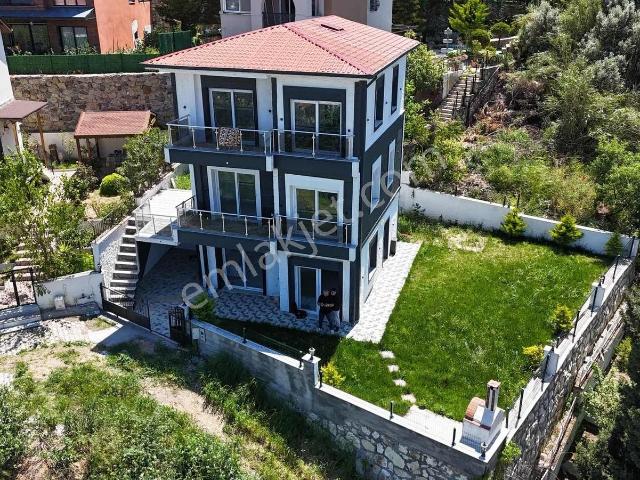 Foça, İzmir içerisinde satılık Villa