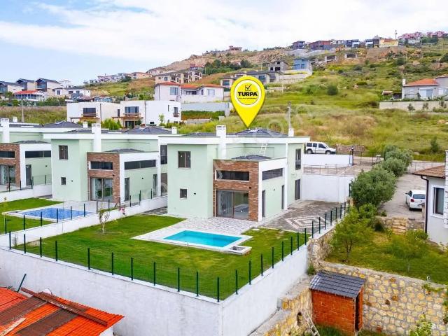 Foça, İzmir içerisinde satılık Villa