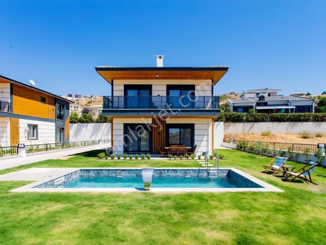 Foça, İzmir içerisinde satılık Villa