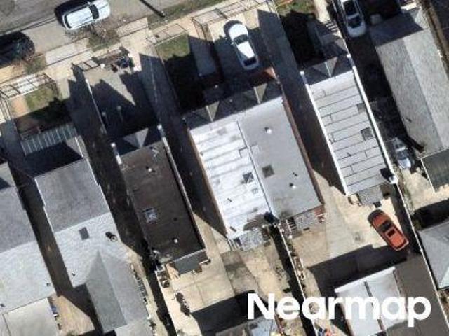 House for sale in Queens, Arverne