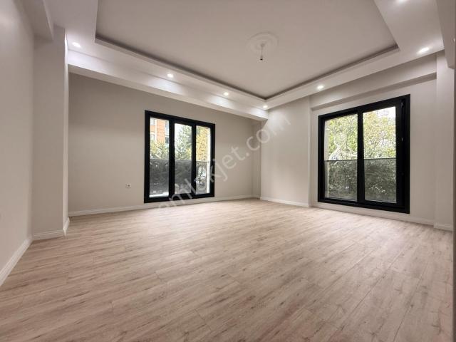 Karlıktepe Mahallesi, Kartal içerisinde satılık mülk