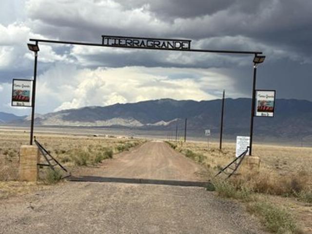 Land for sale in Rio Communities, Valencia County