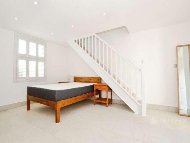 House for rent in Aldbury, Dacorum