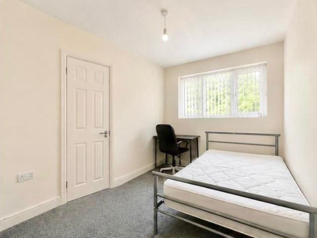 Room for rent in Hillfields, West Midlands
